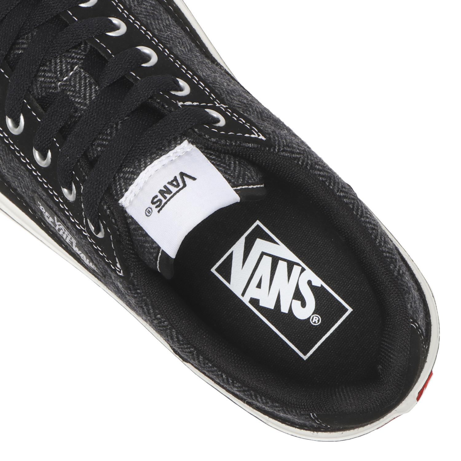 【VANS】 ヴァンズ FINN フィン V3938 TWD BLACK/WHITE BLACK/WHITE