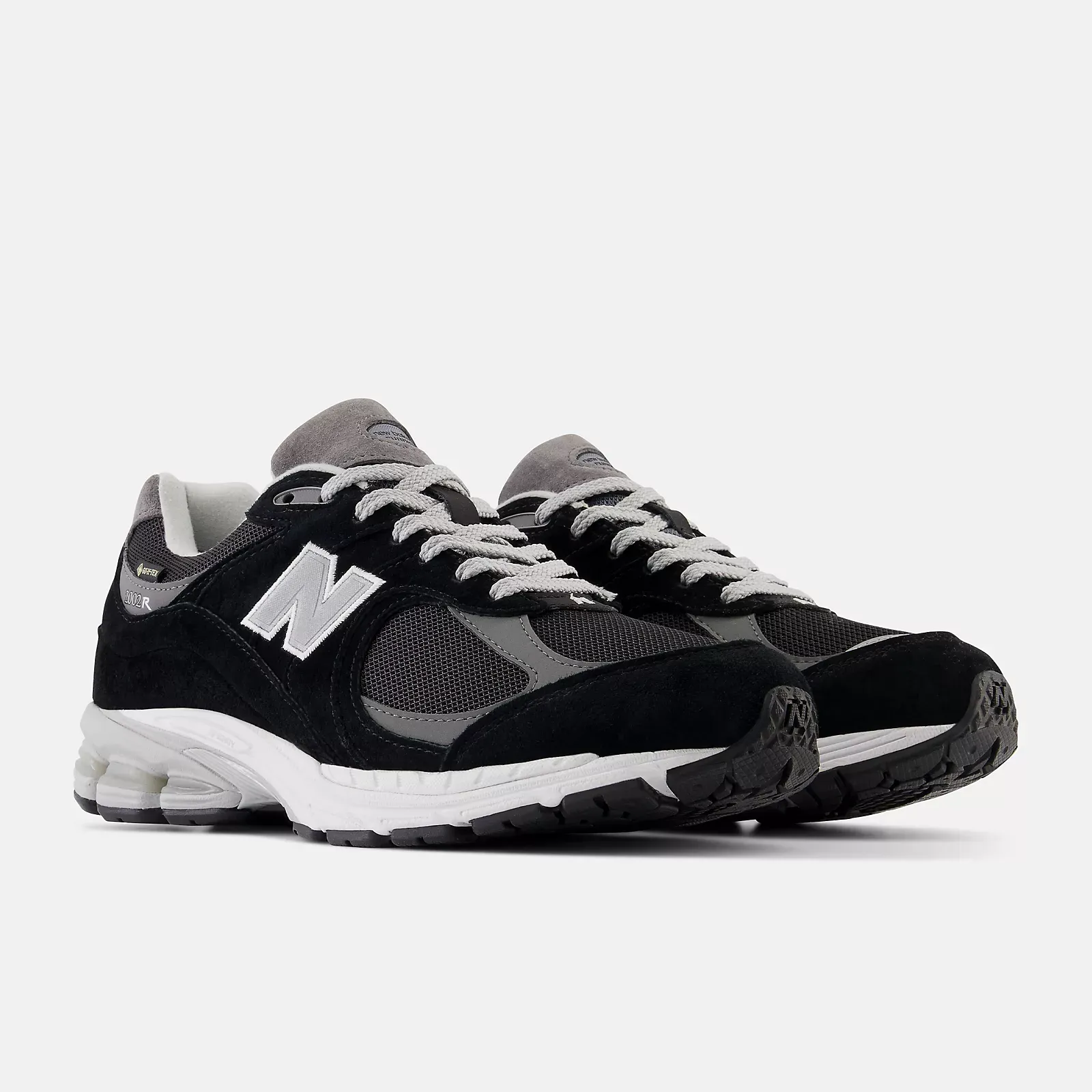 New Balance M2002RXV1