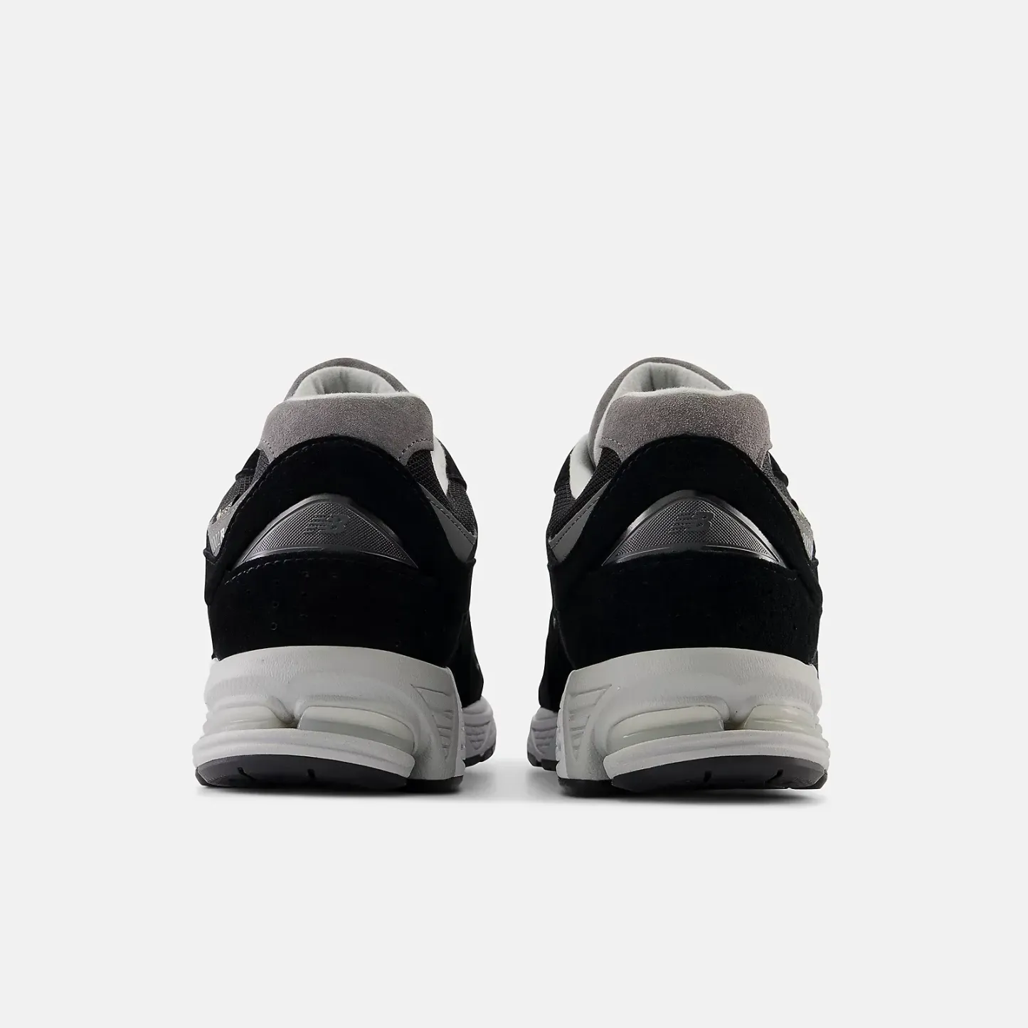 New Balance M2002RXV1