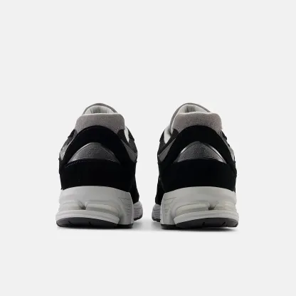 New Balance M2002RXV1
