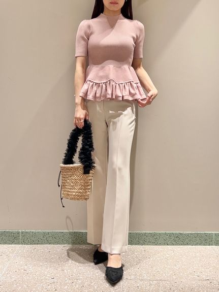 美脚ストレッチパンツ