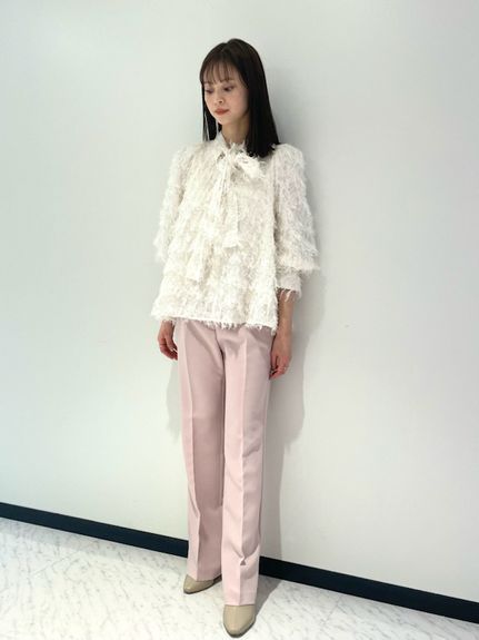 美脚ストレッチパンツ