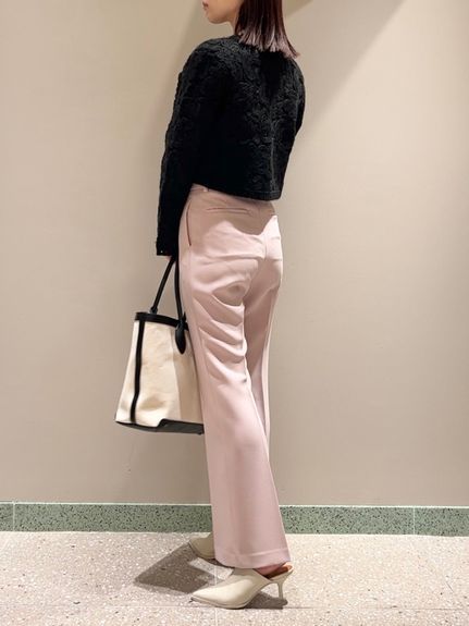 美脚ストレッチパンツ