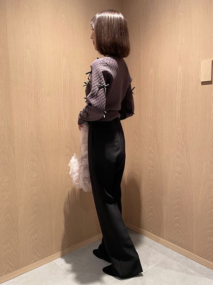 美脚ストレッチパンツ