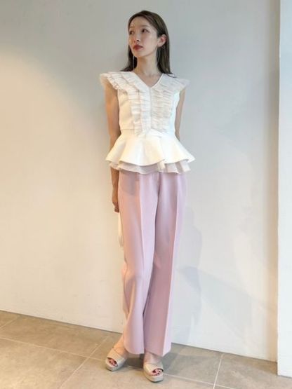 美脚ストレッチパンツ