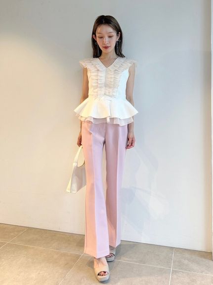美脚ストレッチパンツ