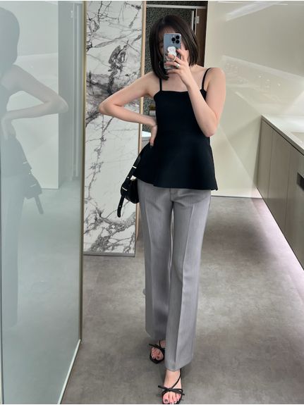 美脚ストレッチパンツ