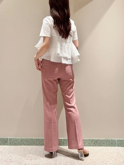 美脚ストレッチパンツ