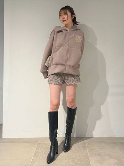 ボリュームパーカー