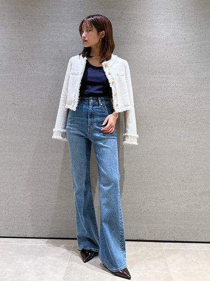 UネックTシャツ