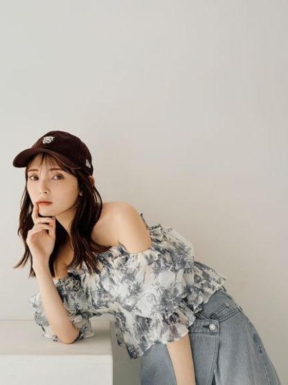【SNIDEL|NEW ERA®】コラボエンブレムキャップ