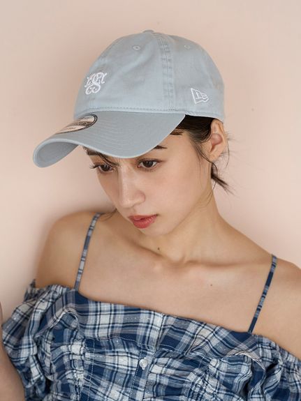 【SNIDEL|NEW ERA®】コラボエンブレムキャップ