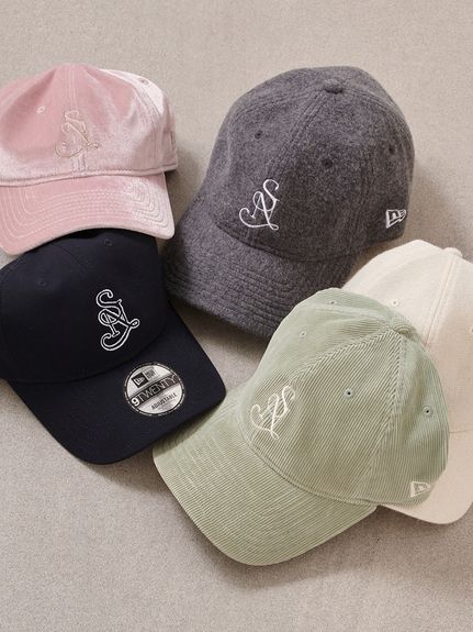 【SNIDEL|NEW ERA®】エンブレムキャップ