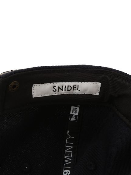 【SNIDEL|NEW ERA®】エンブレムキャップ