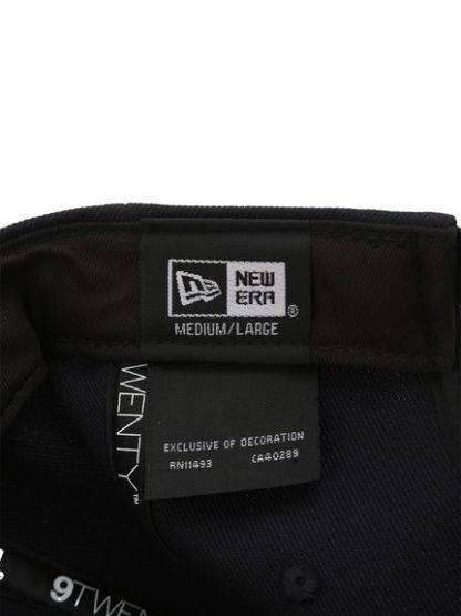 【SNIDEL|NEW ERA®】エンブレムキャップ