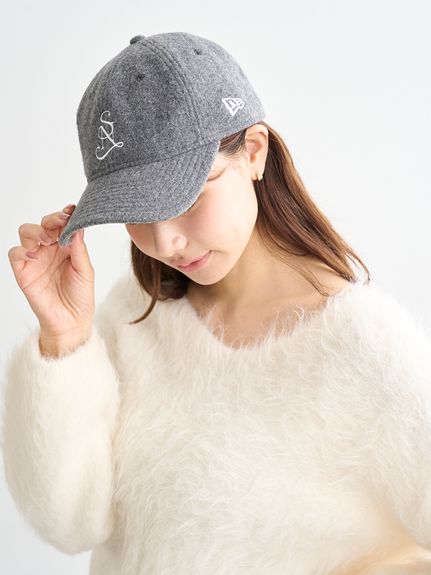 【SNIDEL|NEW ERA®】エンブレムキャップ