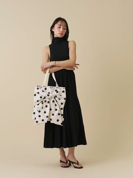バックオープンデザインロングニットワンピース