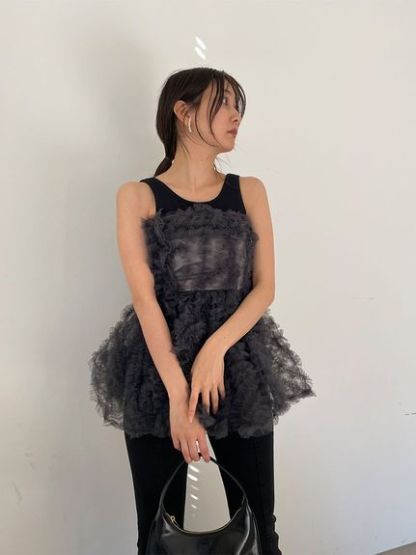 チュール刺繍ベアペプラムトップス