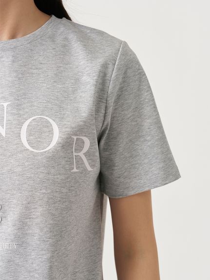 ロゴプリントTシャツ