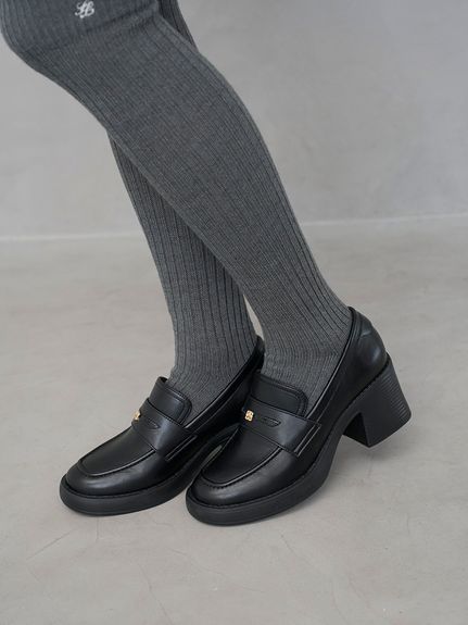 ベーシックヒールローファー