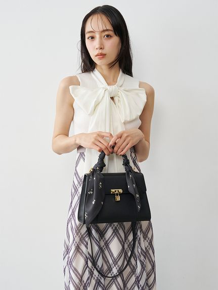 スカーフパッドロックバッグ