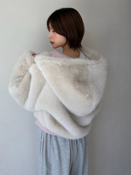 【USAGI ONLINE限定】リバーシブルファーボリュームパーカー