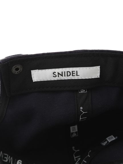 【SNIDEL|NEW ERA®】ダブルロゴCAP
