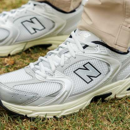 New Balance 530 ホワイト／メタリックシルバー／ブラック（MR530TA） 商品画像 7