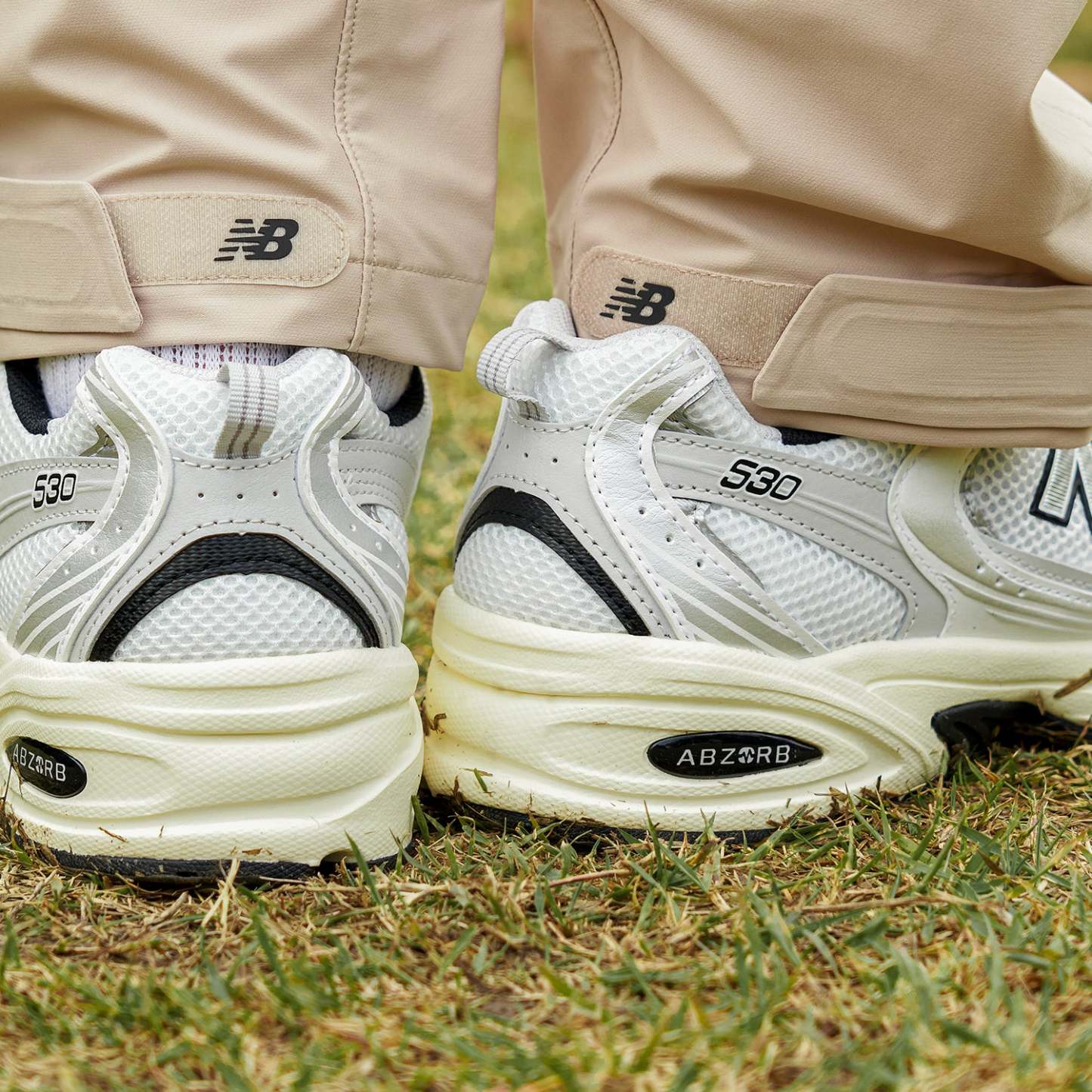 New Balance 530 ホワイト／メタリックシルバー／ブラック（MR530TA） 商品画像 8
