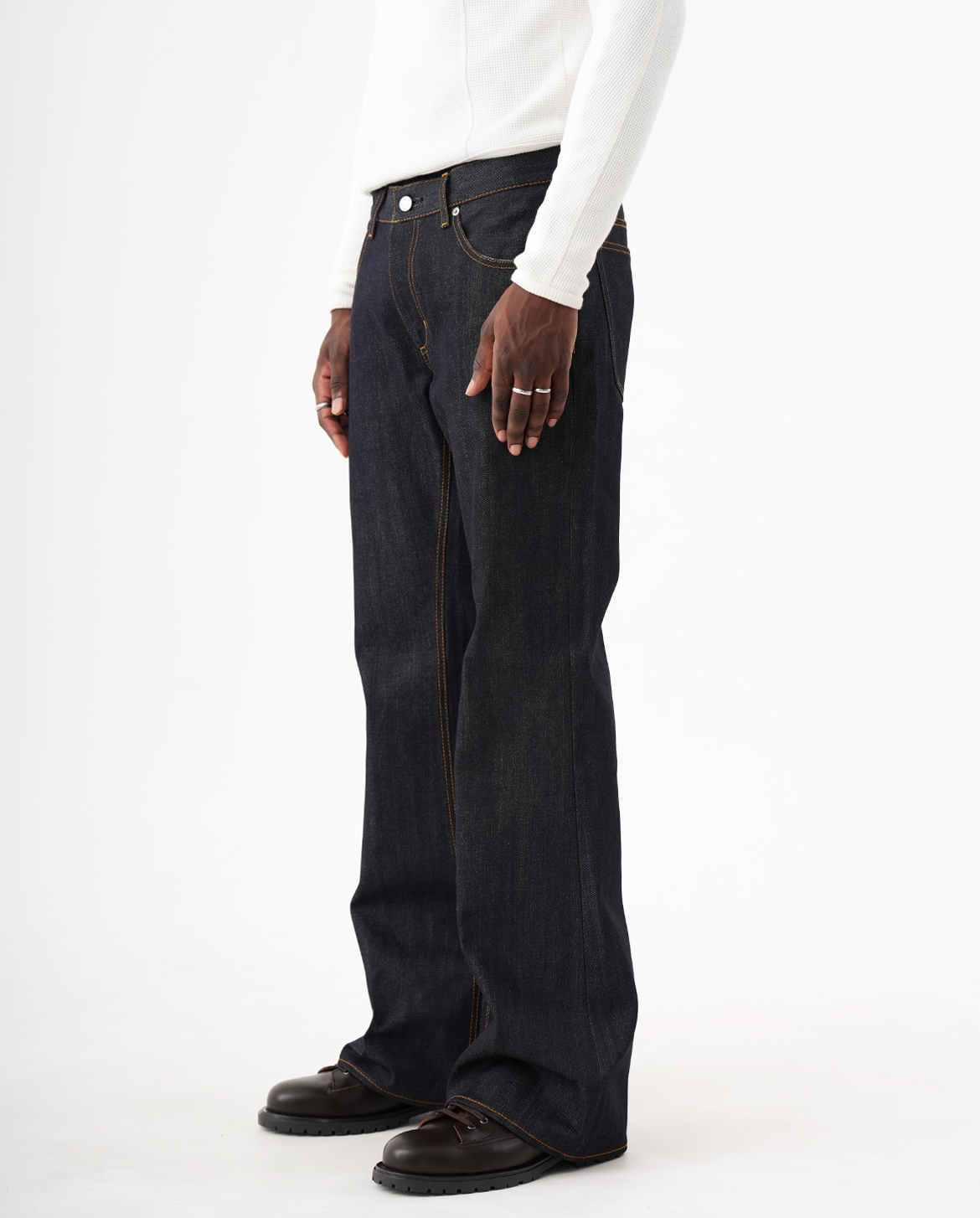 MENES Okayama Raw Selvedge Slim Bootcut Jeans - Indigo