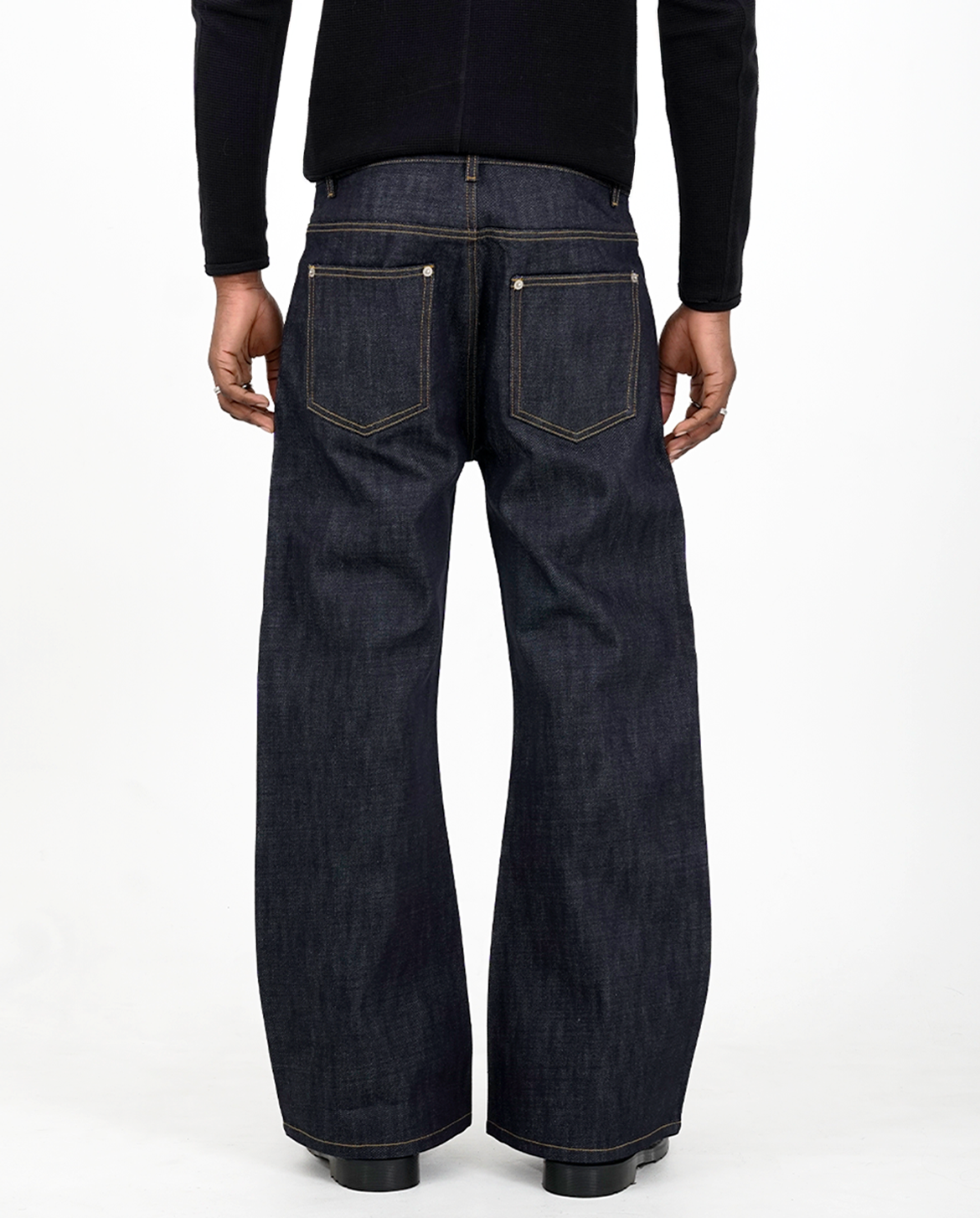 MENES Raw Selvedge Bootcut Jeans - Indigo