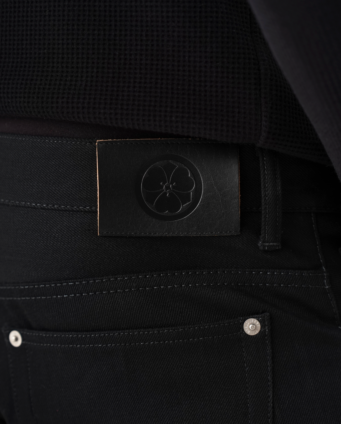 MENES Okayama Raw Selvedge Slim Bootcut Jeans - Jet Black