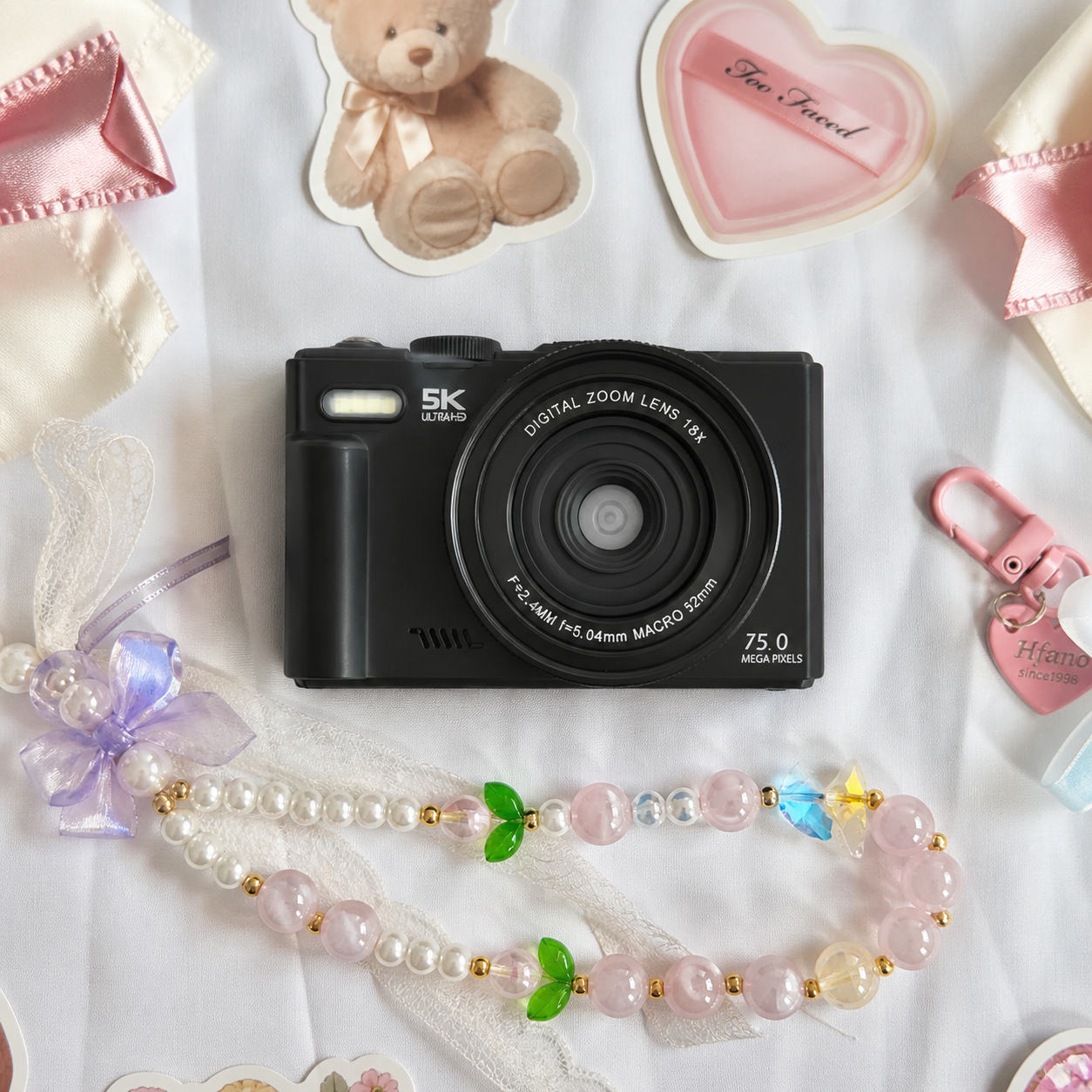 5K 75MP Flip Screen Digital Camera Pristine condition