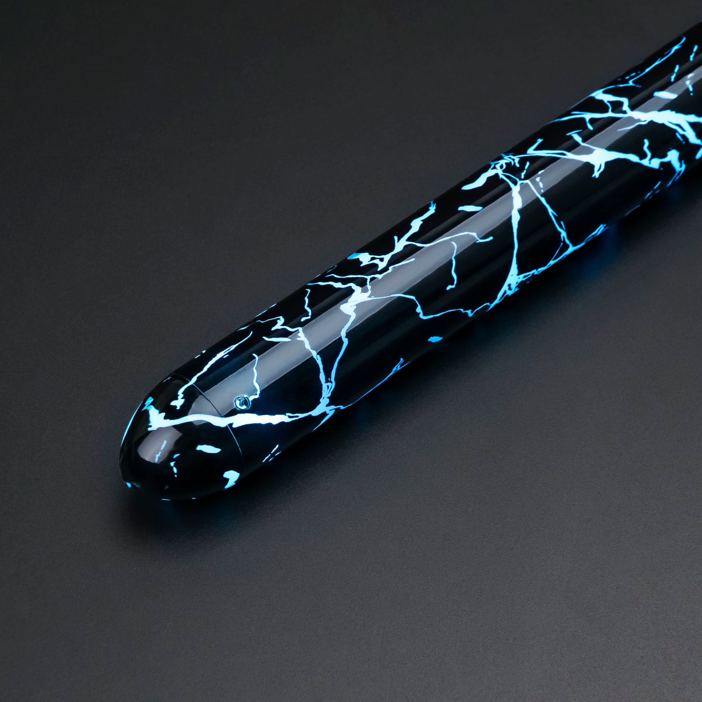 Dark lava blade - Ships within 12 hours