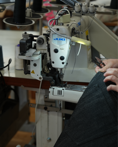MENES Okayama Raw Selvedge Baggy Jeans - Black