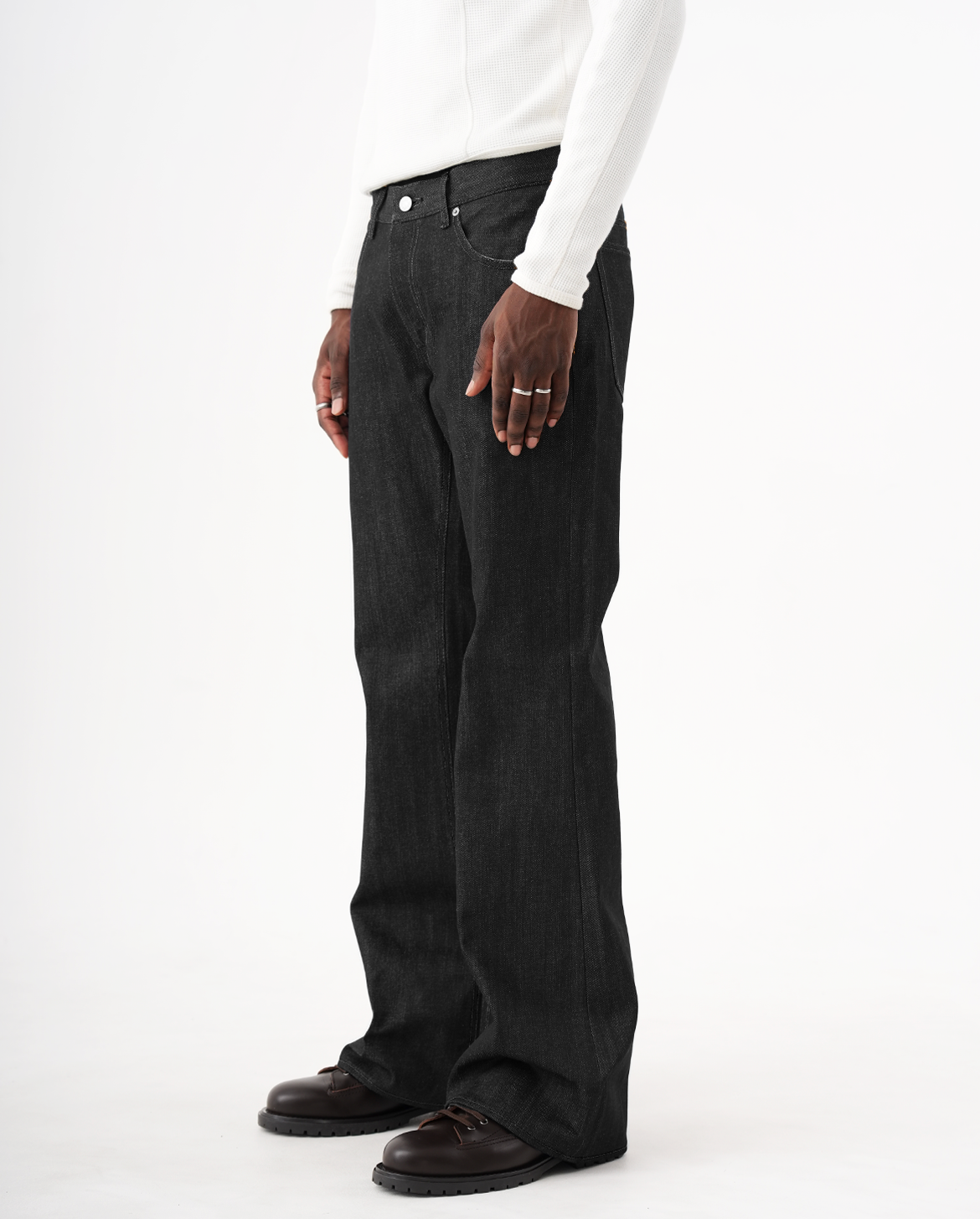 MENES Okayama Raw Selvedge Slim Bootcut Jeans - Black
