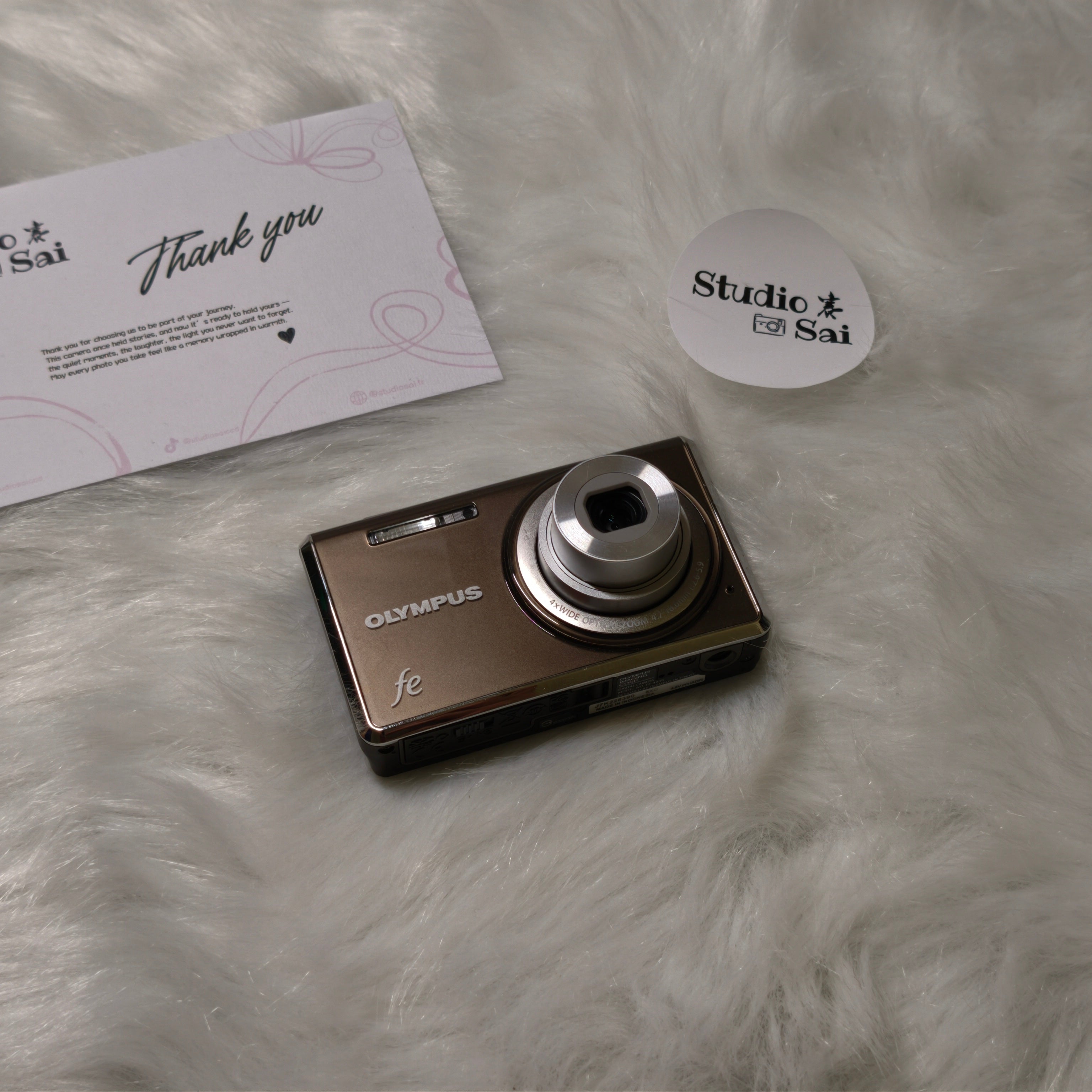 Olympus FE-4030  Like-new condition