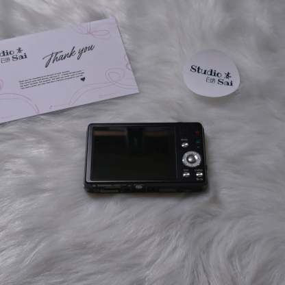 Lumix SZ1 Like-new condition