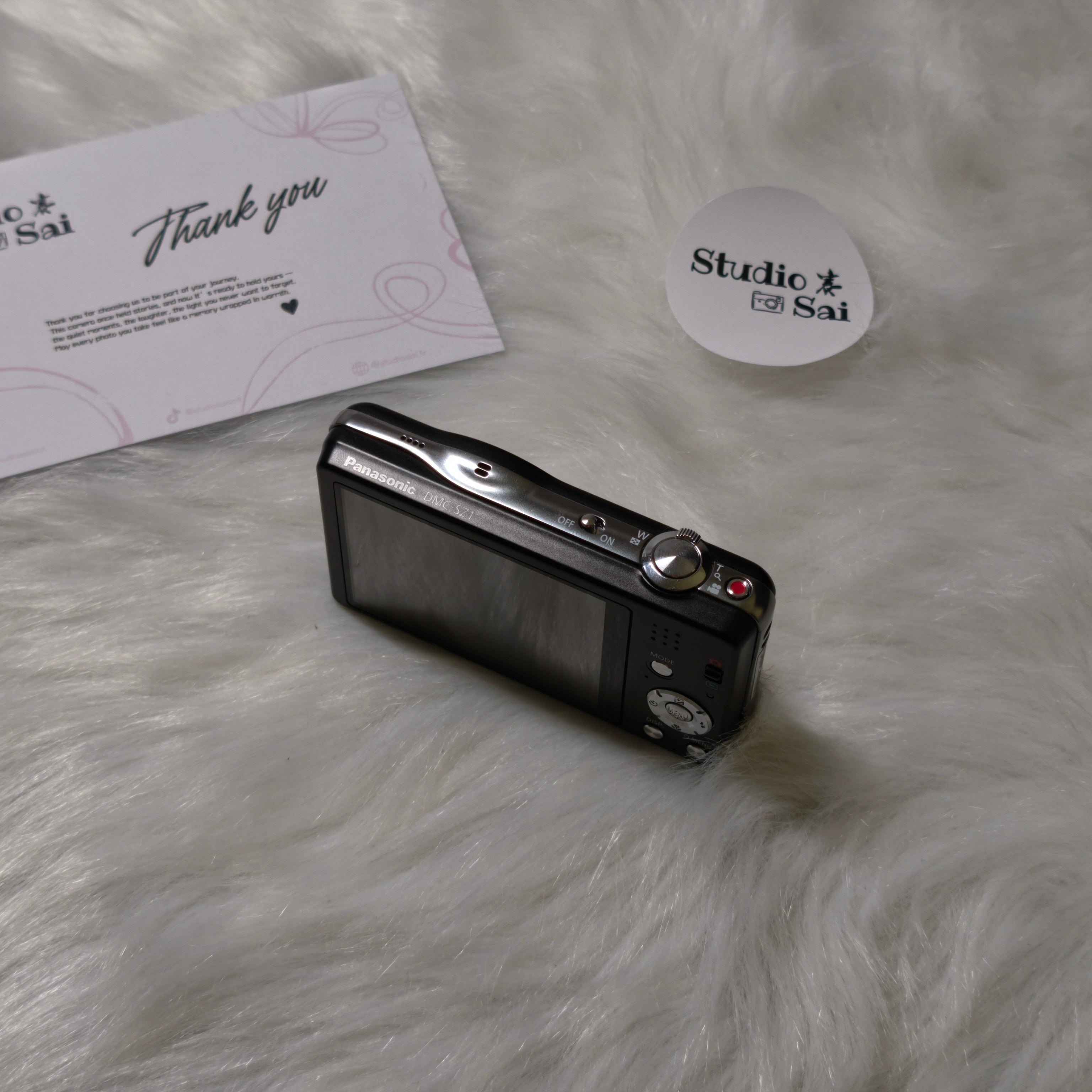 Lumix SZ1 Like-new condition