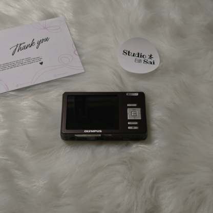 Olympus FE-4030  Like-new condition