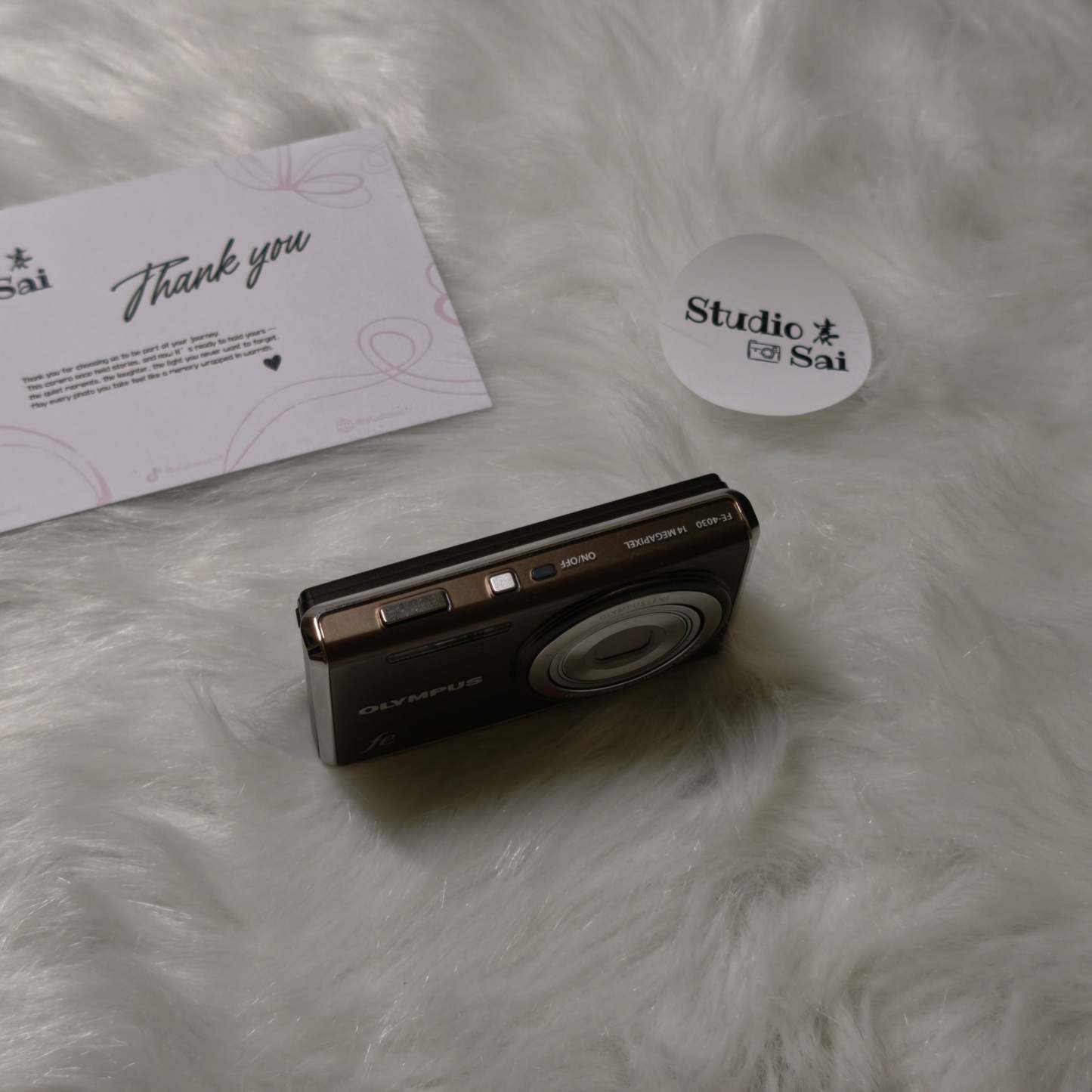 Olympus FE-4030  Like-new condition