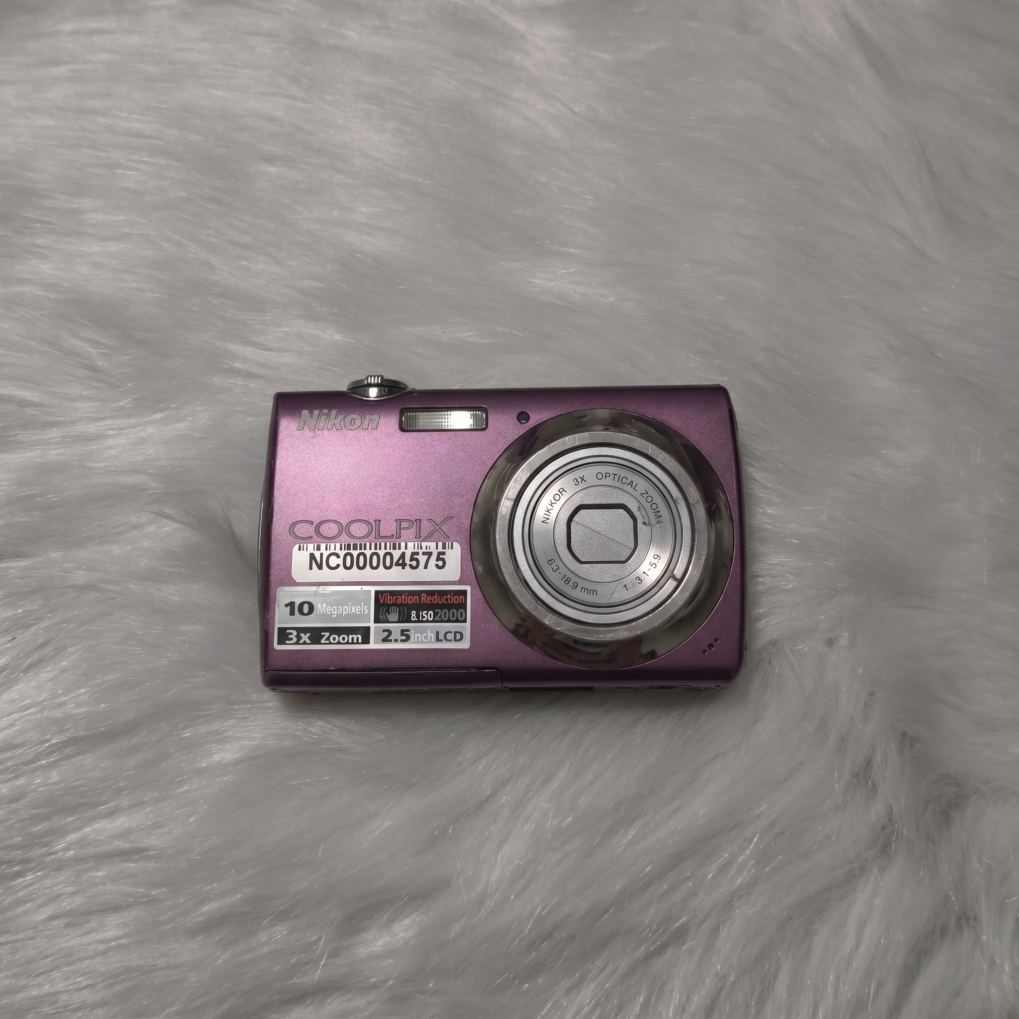 Nikon Coolpix S220 Deep Purple Like-new condition