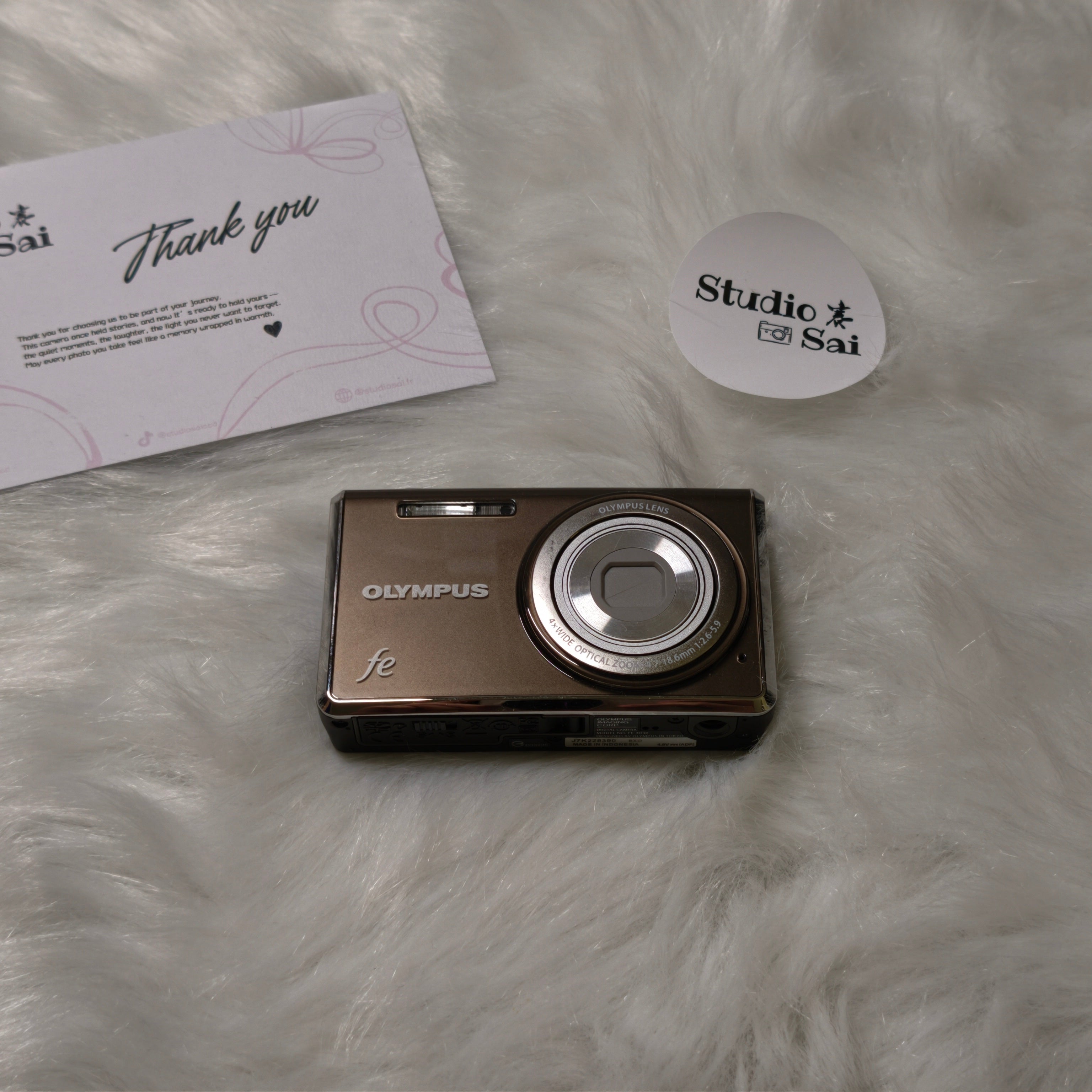 Olympus FE-4030  Like-new condition