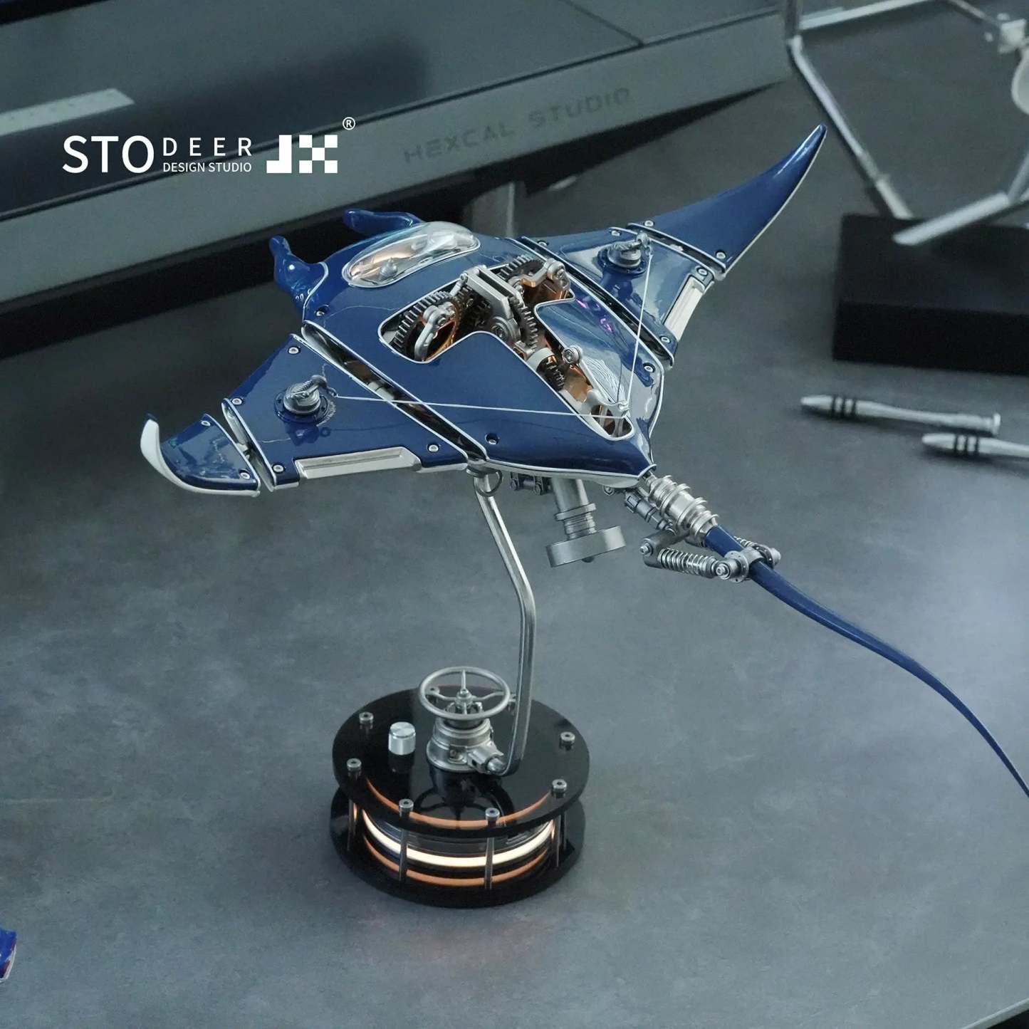 Stodeer Innovative Mechanical Metal Manta Ray Model - Ships within 24 hours
