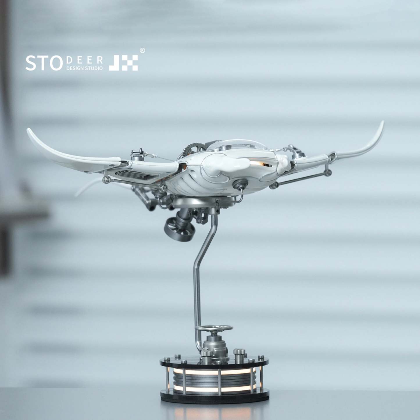 Stodeer Innovative Mechanical Metal Manta Ray Model - Ships within 24 hours