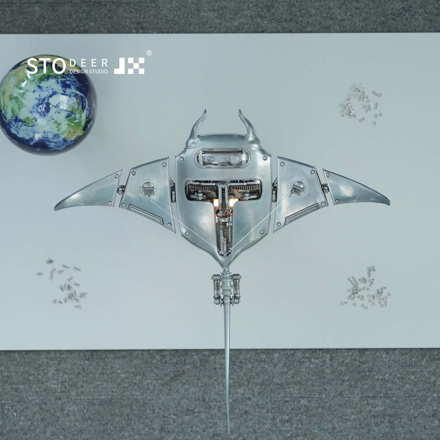 Stodeer Innovative Mechanical Metal Manta Ray Model - Ships within 24 hours