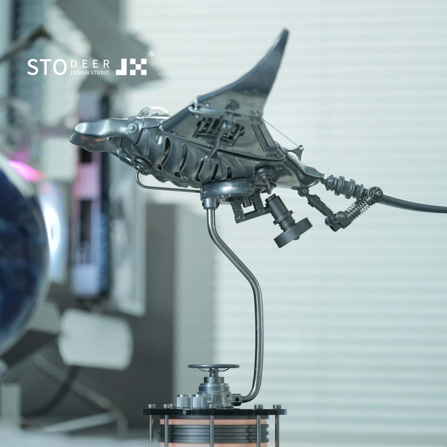 Stodeer Innovative Mechanical Metal Manta Ray Model - Ships within 24 hours