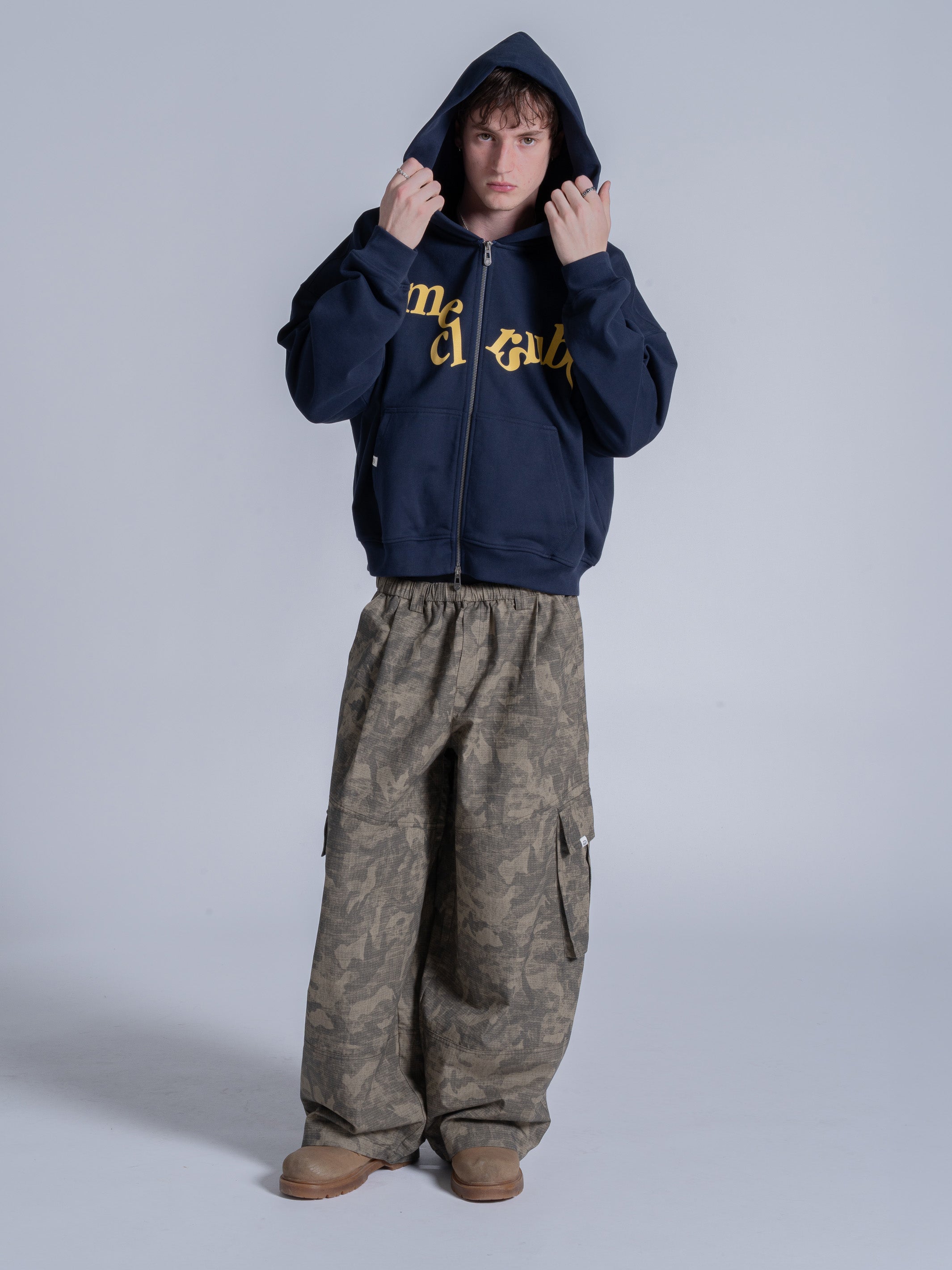 HANGING LETTERS ZIP - NAVY