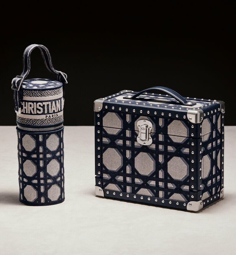 Limited Edition - La Collection Privée Christian Dior Couture Fragrance Trunk