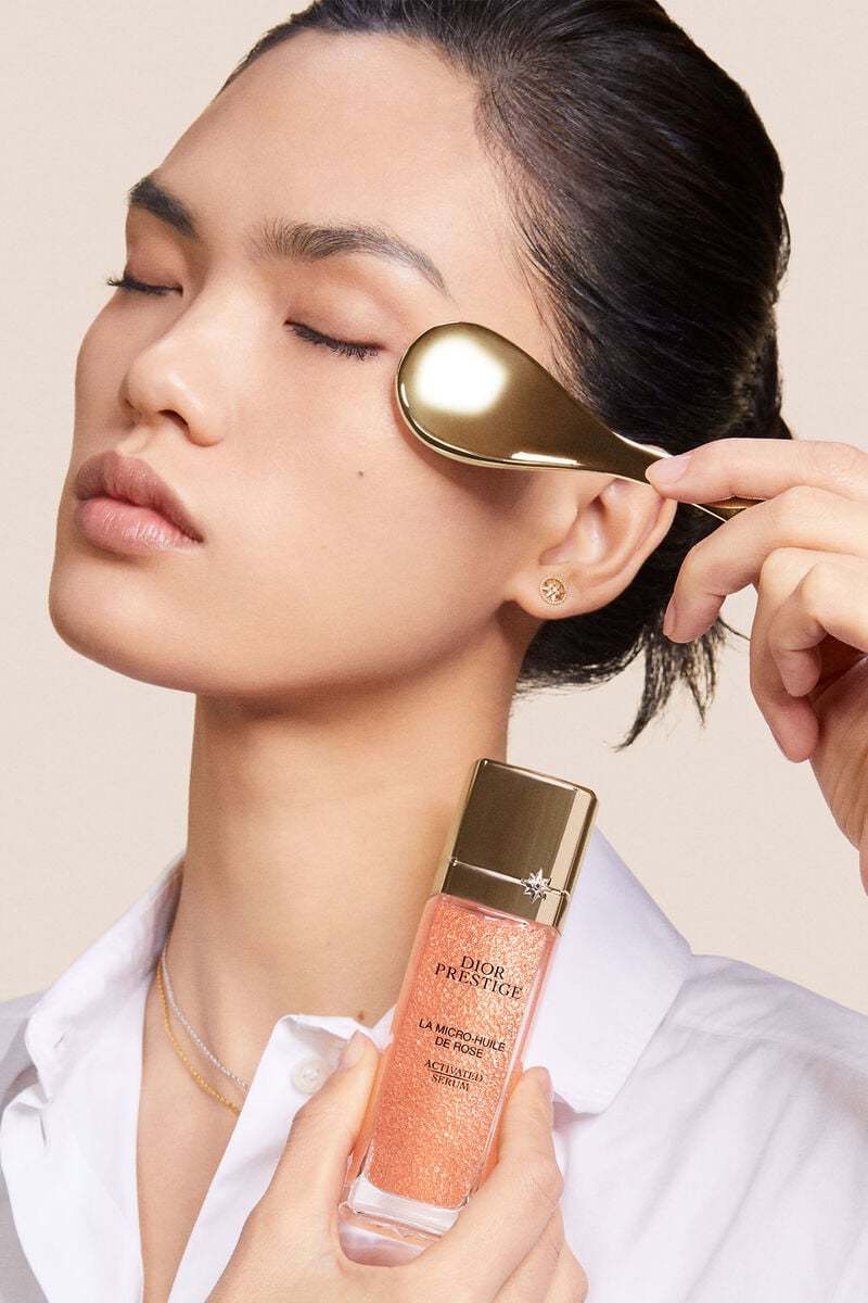 Dior Prestige Le Pétale Multi-Perlé